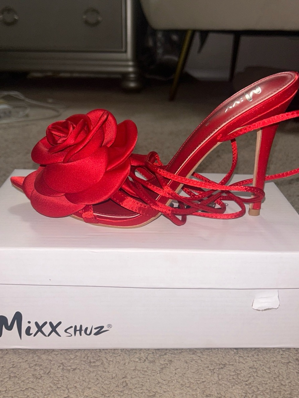 Fashion Nova heels size 7